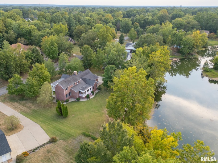 306 ARBOR Drive, Carterville, Illinois 62918, 4 Bedrooms Bedrooms, 0 ,2 BathroomsBathrooms,Residential,For Sale,ARBOR,0,RMAEB459720