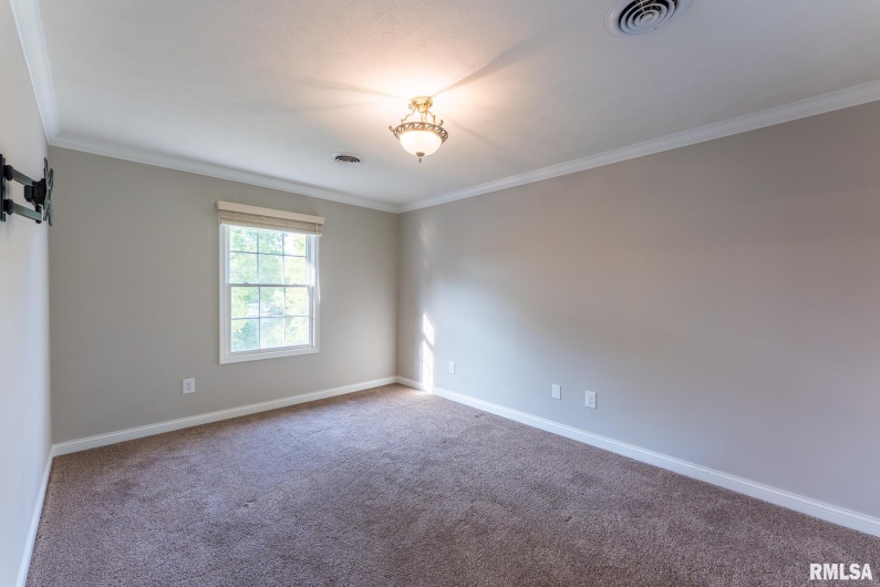 306 ARBOR Drive, Carterville, Illinois 62918, 4 Bedrooms Bedrooms, 0 ,2 BathroomsBathrooms,Residential,For Sale,ARBOR,0,RMAEB459720