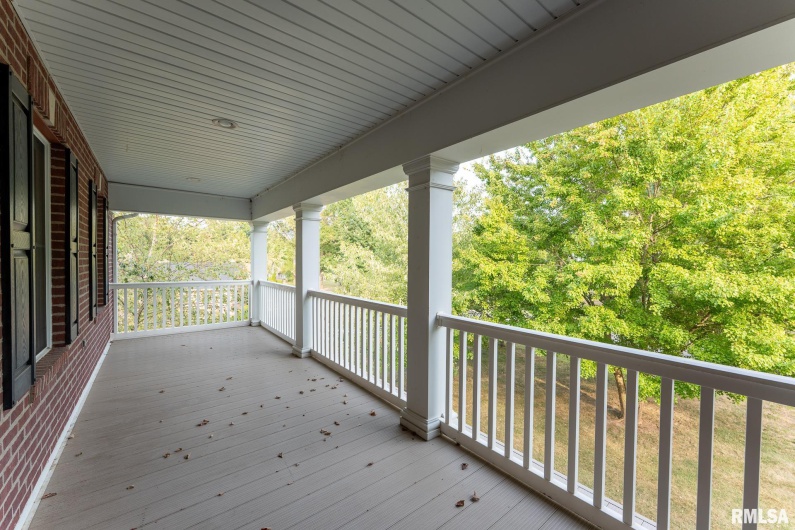 306 ARBOR Drive, Carterville, Illinois 62918, 4 Bedrooms Bedrooms, 0 ,2 BathroomsBathrooms,Residential,For Sale,ARBOR,0,RMAEB459720