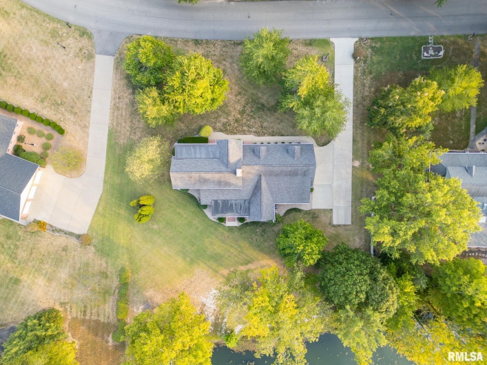 306 ARBOR Drive, Carterville, Illinois 62918, 4 Bedrooms Bedrooms, 0 ,2 BathroomsBathrooms,Residential,For Sale,ARBOR,0,RMAEB459720
