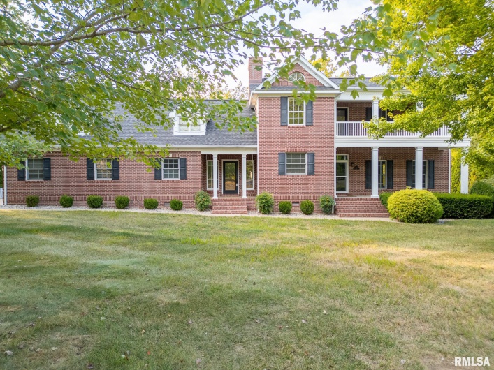 306 ARBOR Drive, Carterville, Illinois 62918, 4 Bedrooms Bedrooms, 0 ,2 BathroomsBathrooms,Residential,For Sale,ARBOR,0,RMAEB459720