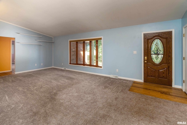 4799 Route 37 Route, Marion, Illinois 62959, 3 Bedrooms Bedrooms, 0 ,2 BathroomsBathrooms,Residential,For Sale,Route 37,0,RMAEB459721