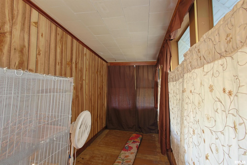 1020 16TH Street, Herrin, Illinois 62948, 2 Bedrooms Bedrooms, 0 ,1 BathroomBathrooms,Residential,For Sale,16TH,0,RMAEB459722