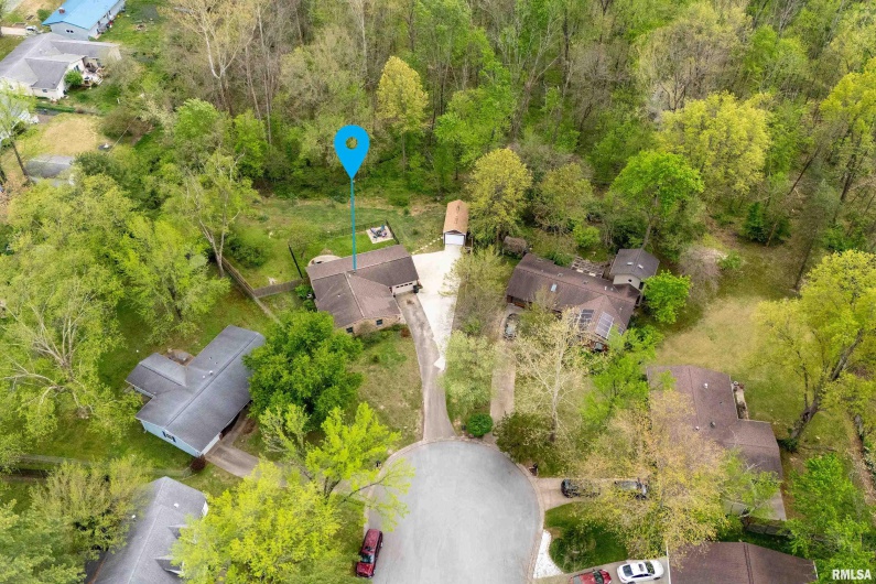 2017 NORWOOD Drive, Carbondale, Illinois 62901, 3 Bedrooms Bedrooms, 0 ,1 BathroomBathrooms,Residential,For Sale,NORWOOD,0,RMAEB459736