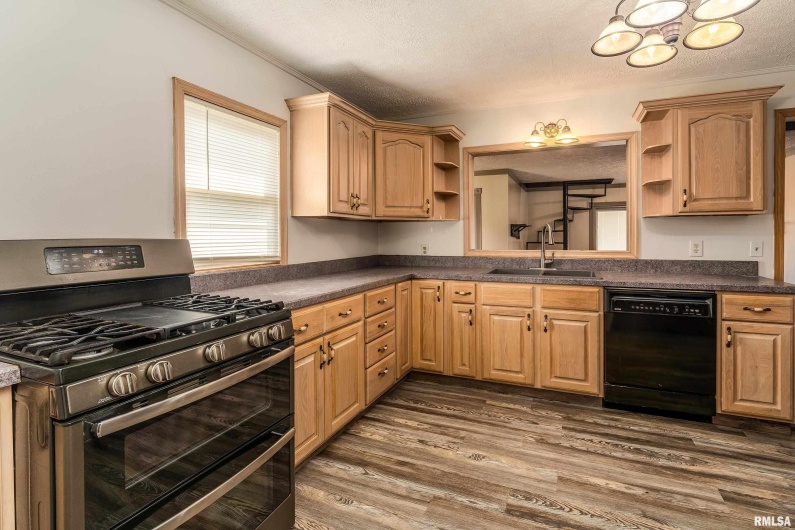 414 HUBBARD Avenue, Goreville, Illinois 62939, 3 Bedrooms Bedrooms, 0 ,1 BathroomBathrooms,Residential,For Sale,HUBBARD,0,RMAQC4267374