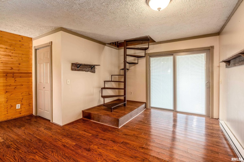 414 HUBBARD Avenue, Goreville, Illinois 62939, 3 Bedrooms Bedrooms, 0 ,1 BathroomBathrooms,Residential,For Sale,HUBBARD,0,RMAQC4267374