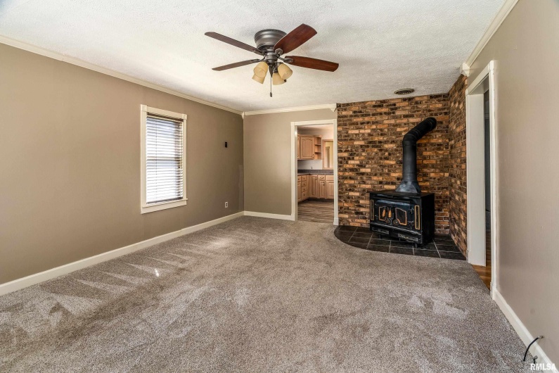 414 HUBBARD Avenue, Goreville, Illinois 62939, 3 Bedrooms Bedrooms, 0 ,1 BathroomBathrooms,Residential,For Sale,HUBBARD,0,RMAQC4267374