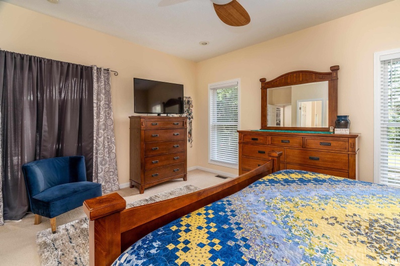 145 OAKVIEW Road, Carbondale, Illinois 62901, 4 Bedrooms Bedrooms, 0 ,3 BathroomsBathrooms,Residential,For Sale,OAKVIEW,0,RMAEB459742