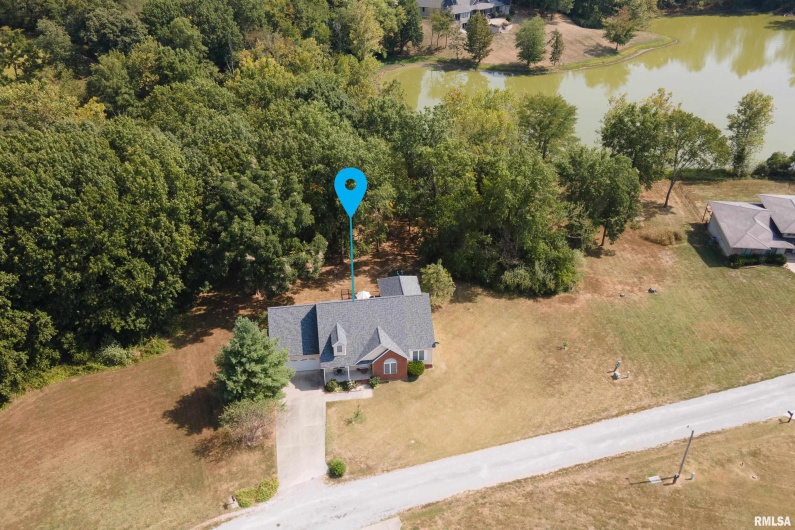 145 OAKVIEW Road, Carbondale, Illinois 62901, 4 Bedrooms Bedrooms, 0 ,3 BathroomsBathrooms,Residential,For Sale,OAKVIEW,0,RMAEB459742