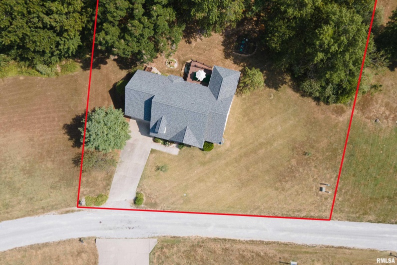 145 OAKVIEW Road, Carbondale, Illinois 62901, 4 Bedrooms Bedrooms, 0 ,3 BathroomsBathrooms,Residential,For Sale,OAKVIEW,0,RMAEB459742