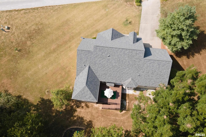 145 OAKVIEW Road, Carbondale, Illinois 62901, 4 Bedrooms Bedrooms, 0 ,3 BathroomsBathrooms,Residential,For Sale,OAKVIEW,0,RMAEB459742