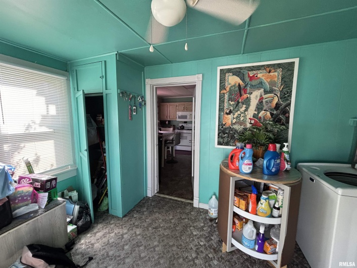 203 4TH Street, Brookport, Illinois 62910, 3 Bedrooms Bedrooms, 0 ,2 BathroomsBathrooms,Residential,For Sale,4TH,0,RMAEB459743