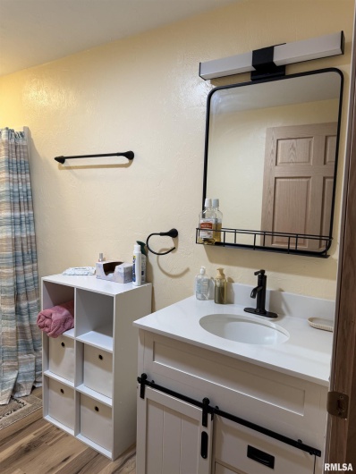 5435 HICKORY RIDGE Road, Pomona, Illinois 62975, 2 Bedrooms Bedrooms, 0 ,3 BathroomsBathrooms,Land,For Sale,HICKORY RIDGE,0,RMAEB459750
