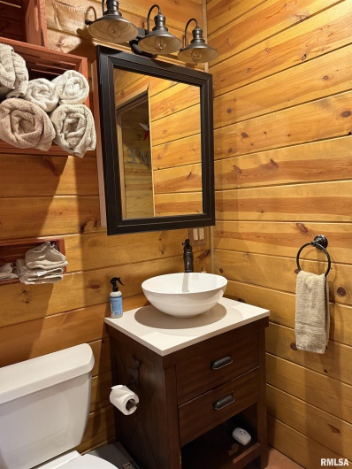 5435 HICKORY RIDGE Road, Pomona, Illinois 62975, 2 Bedrooms Bedrooms, 0 ,3 BathroomsBathrooms,Land,For Sale,HICKORY RIDGE,0,RMAEB459750
