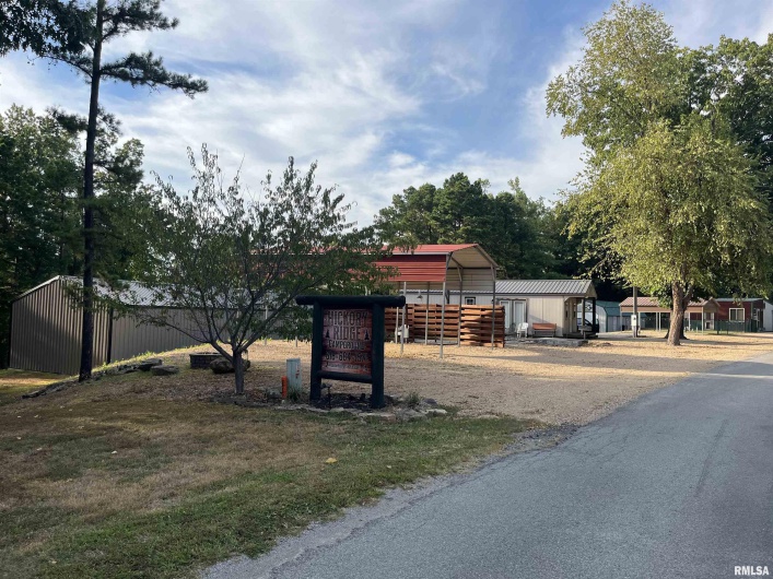 5435 HICKORY RIDGE Road, Pomona, Illinois 62975, 2 Bedrooms Bedrooms, 0 ,3 BathroomsBathrooms,Land,For Sale,HICKORY RIDGE,0,RMAEB459750