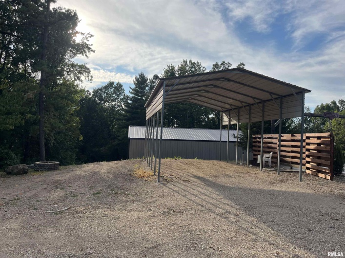 5435 HICKORY RIDGE Road, Pomona, Illinois 62975, 2 Bedrooms Bedrooms, 0 ,3 BathroomsBathrooms,Land,For Sale,HICKORY RIDGE,0,RMAEB459750