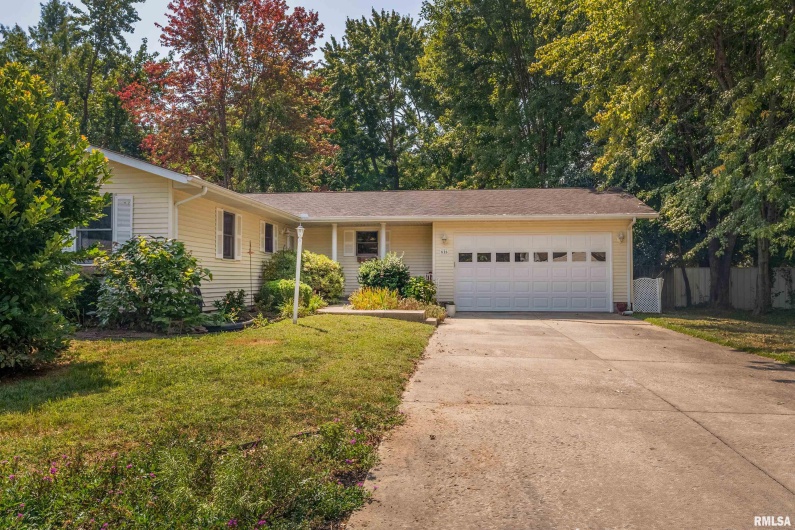 616 SURREY Lane, Carbondale, Illinois 62901, 4 Bedrooms Bedrooms, 0 ,2 BathroomsBathrooms,Residential,For Sale,SURREY,0,RMAEB459746