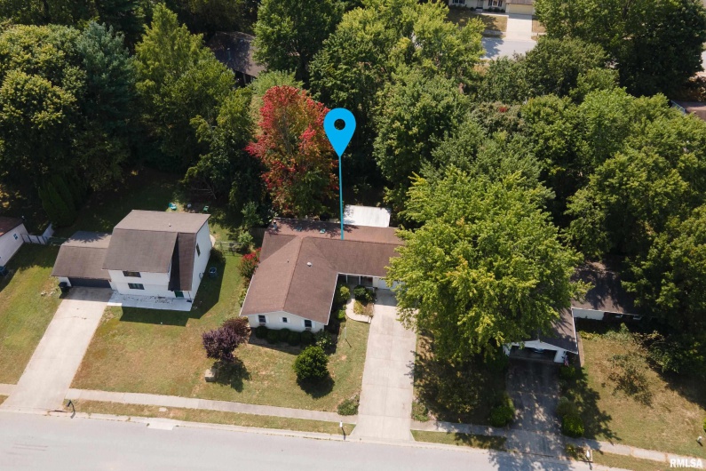 616 SURREY Lane, Carbondale, Illinois 62901, 4 Bedrooms Bedrooms, 0 ,2 BathroomsBathrooms,Residential,For Sale,SURREY,0,RMAEB459746