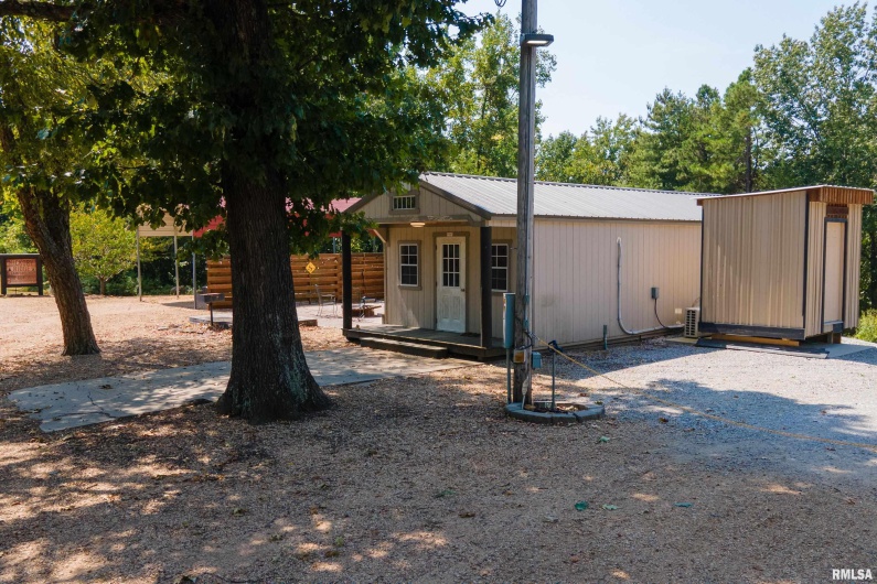 5435 HICKORY RIDGE Road, Pomona, Illinois 62975, 2 Bedrooms Bedrooms, 0 ,3 BathroomsBathrooms,Residential,For Sale,HICKORY RIDGE,0,RMAEB459748