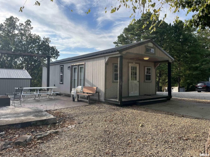 5435 HICKORY RIDGE Road, Pomona, Illinois 62975, 2 Bedrooms Bedrooms, 0 ,3 BathroomsBathrooms,Residential,For Sale,HICKORY RIDGE,0,RMAEB459748
