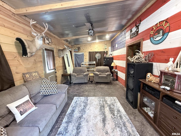 5435 HICKORY RIDGE Road, Pomona, Illinois 62975, 2 Bedrooms Bedrooms, 0 ,3 BathroomsBathrooms,Residential,For Sale,HICKORY RIDGE,0,RMAEB459748