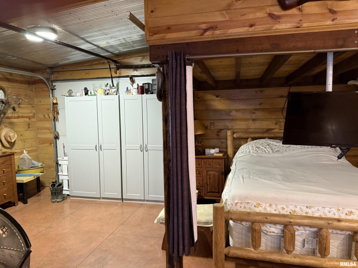5435 HICKORY RIDGE Road, Pomona, Illinois 62975, 2 Bedrooms Bedrooms, 0 ,3 BathroomsBathrooms,Residential,For Sale,HICKORY RIDGE,0,RMAEB459748