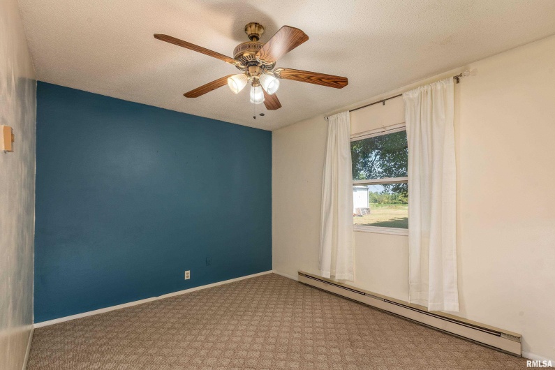 14141 Jeffery Mine Road, Johnston City, Illinois 62951, 3 Bedrooms Bedrooms, 0 ,1 BathroomBathrooms,Residential,For Sale,Jeffery Mine,0,RMAEB459752