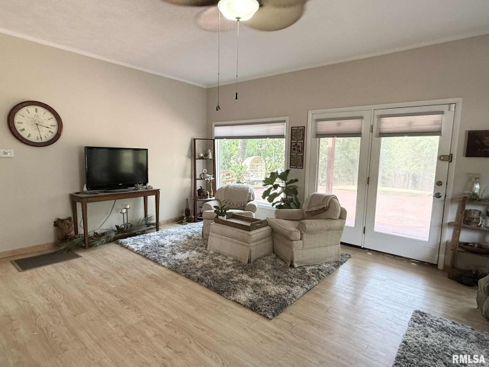 6584 GRAND Avenue, Carterville, Illinois 62918, 2 Bedrooms Bedrooms, 0 ,1 BathroomBathrooms,Residential,For Sale,GRAND,0,RMAQC4267423
