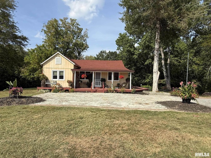 6584 GRAND Avenue, Carterville, Illinois 62918, 2 Bedrooms Bedrooms, 0 ,1 BathroomBathrooms,Residential,For Sale,GRAND,0,RMAQC4267423