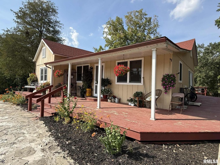 6584 GRAND Avenue, Carterville, Illinois 62918, 2 Bedrooms Bedrooms, 0 ,1 BathroomBathrooms,Residential,For Sale,GRAND,0,RMAQC4267423