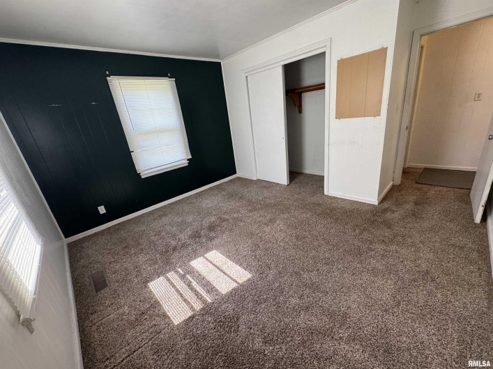 404 CARTER Street, Marion, Illinois 62959, 2 Bedrooms Bedrooms, 0 ,1 BathroomBathrooms,Residential,For Sale,CARTER,0,RMAQC4267428