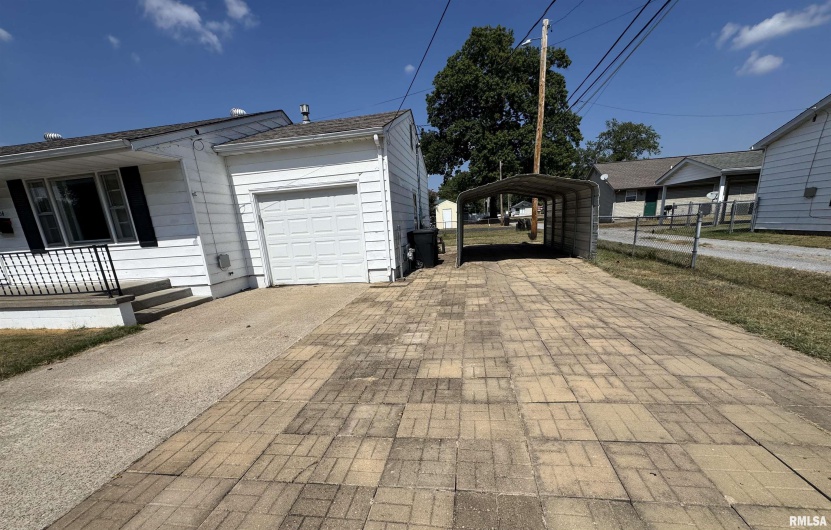 404 CARTER Street, Marion, Illinois 62959, 2 Bedrooms Bedrooms, 0 ,1 BathroomBathrooms,Residential,For Sale,CARTER,0,RMAQC4267428
