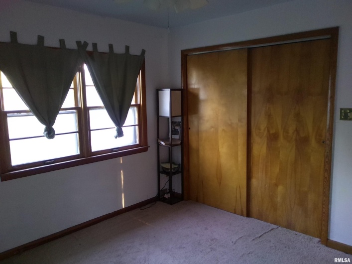 1008 SPENCE Street, Carterville, Illinois 62918, 3 Bedrooms Bedrooms, 0 ,1 BathroomBathrooms,Residential,For Sale,SPENCE,0,RMAEB459756