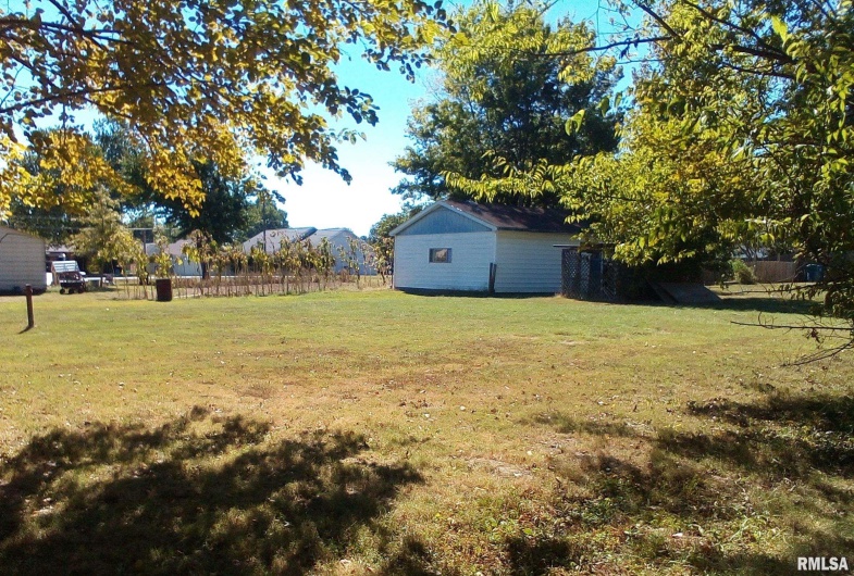 1008 SPENCE Street, Carterville, Illinois 62918, 3 Bedrooms Bedrooms, 0 ,1 BathroomBathrooms,Residential,For Sale,SPENCE,0,RMAEB459756