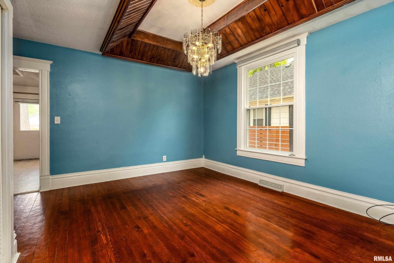 2112 HERBERT Street, Murphysboro, Illinois 62966, 3 Bedrooms Bedrooms, 0 ,1 BathroomBathrooms,Residential,For Sale,HERBERT,0,RMAEB458234