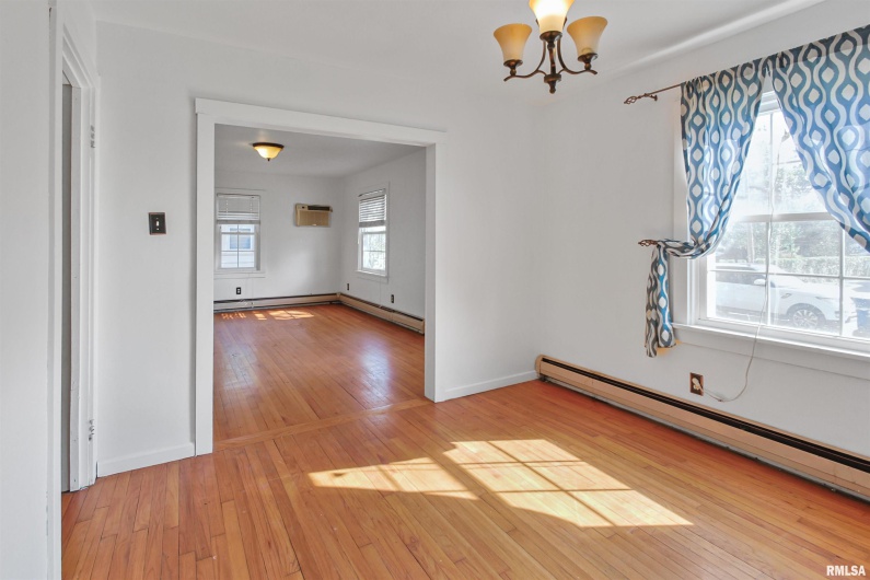 111 GRAND Avenue, Anna, Illinois 62906, 3 Bedrooms Bedrooms, 0 ,2 BathroomsBathrooms,Residential,For Sale,GRAND,0,RMAEB459761