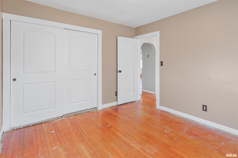 111 GRAND Avenue, Anna, Illinois 62906, 3 Bedrooms Bedrooms, 0 ,2 BathroomsBathrooms,Residential,For Sale,GRAND,0,RMAEB459761