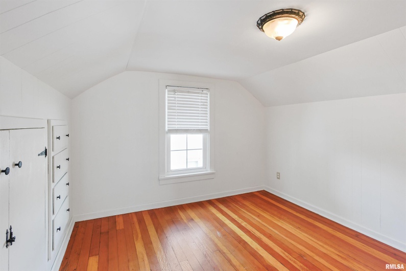 111 GRAND Avenue, Anna, Illinois 62906, 3 Bedrooms Bedrooms, 0 ,2 BathroomsBathrooms,Residential,For Sale,GRAND,0,RMAEB459761