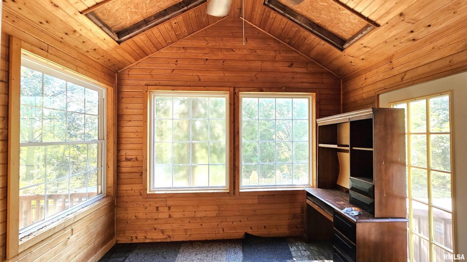 767 IL Route 1 N Highway, Elizabethtown, Illinois 62931, 3 Bedrooms Bedrooms, 0 ,2 BathroomsBathrooms,Residential,For Sale,IL Route 1 N,0,RMAEB459765