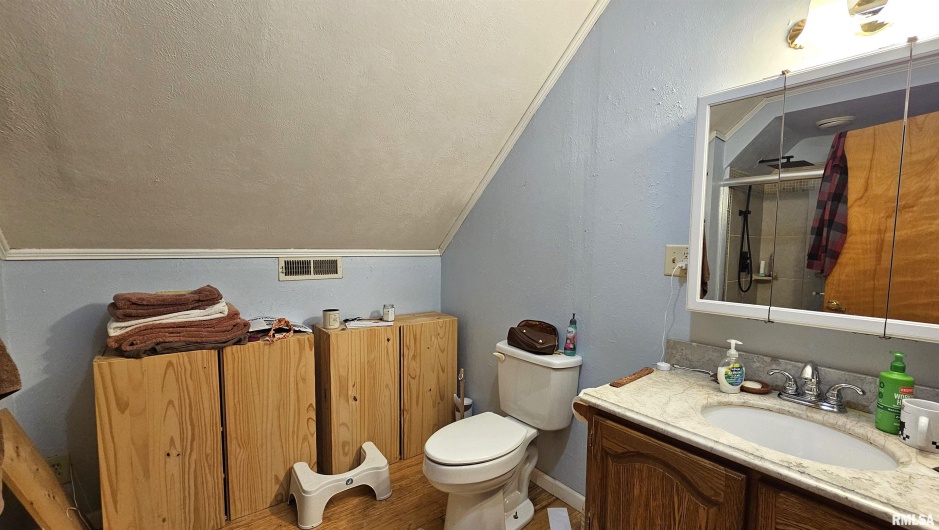 767 IL Route 1 N Highway, Elizabethtown, Illinois 62931, 3 Bedrooms Bedrooms, 0 ,2 BathroomsBathrooms,Residential,For Sale,IL Route 1 N,0,RMAEB459765