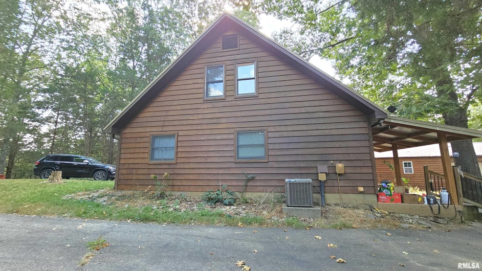 767 IL Route 1 N Highway, Elizabethtown, Illinois 62931, 3 Bedrooms Bedrooms, 0 ,2 BathroomsBathrooms,Residential,For Sale,IL Route 1 N,0,RMAEB459765
