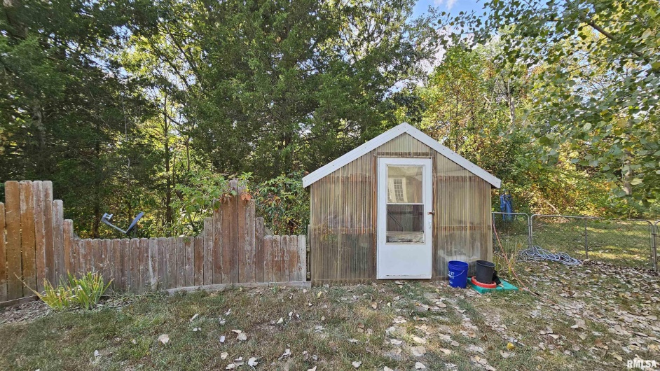767 IL Route 1 N Highway, Elizabethtown, Illinois 62931, 3 Bedrooms Bedrooms, 0 ,2 BathroomsBathrooms,Residential,For Sale,IL Route 1 N,0,RMAEB459765