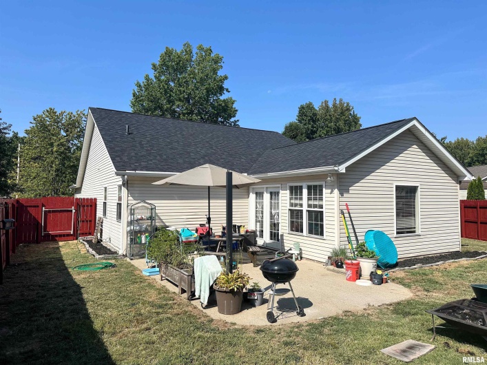 1208 Gerlock Court, Carterville, Illinois 62918, 3 Bedrooms Bedrooms, 0 ,2 BathroomsBathrooms,Residential,For Sale,Gerlock,0,RMAEB459767