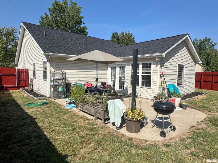 1208 Gerlock Court, Carterville, Illinois 62918, 3 Bedrooms Bedrooms, 0 ,2 BathroomsBathrooms,Residential,For Sale,Gerlock,0,RMAEB459767