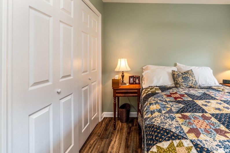 501 LEXINGTON Court, Carbondale, Illinois 62901, 2 Bedrooms Bedrooms, 0 ,2 BathroomsBathrooms,Residential,For Sale,LEXINGTON,0,RMAEB459770