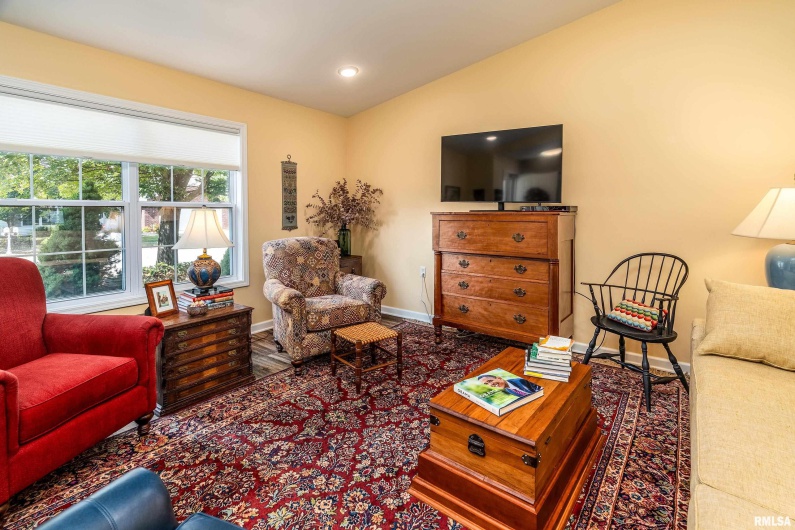 501 LEXINGTON Court, Carbondale, Illinois 62901, 2 Bedrooms Bedrooms, 0 ,2 BathroomsBathrooms,Residential,For Sale,LEXINGTON,0,RMAEB459770