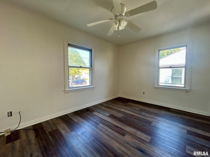 507 DAVIS Street, Carbondale, Illinois 62901, 2 Bedrooms Bedrooms, 0 ,1 BathroomBathrooms,Residential,For Sale,DAVIS,0,RMAEB459771
