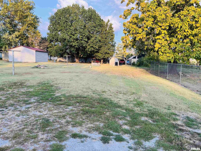 720 MILL Street, Carrier Mills, Illinois 62917, 1 Bedroom Bedrooms, 0 ,1 BathroomBathrooms,Residential,For Sale,MILL,0,RMAEB459773