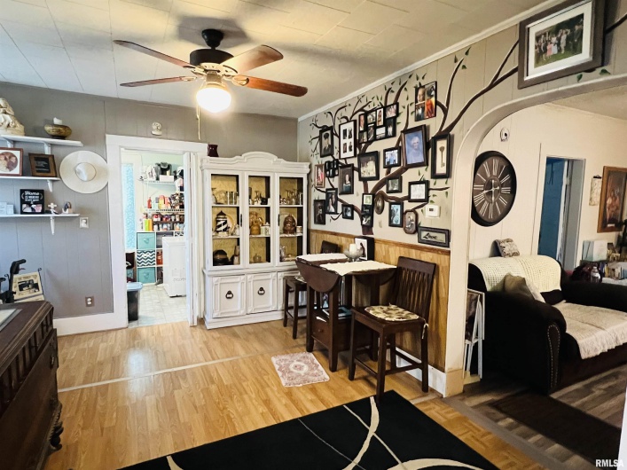 720 MILL Street, Carrier Mills, Illinois 62917, 1 Bedroom Bedrooms, 0 ,1 BathroomBathrooms,Residential,For Sale,MILL,0,RMAEB459773