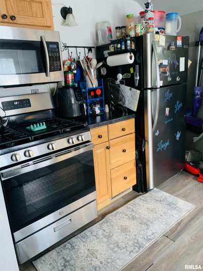 720 MILL Street, Carrier Mills, Illinois 62917, 1 Bedroom Bedrooms, 0 ,1 BathroomBathrooms,Residential,For Sale,MILL,0,RMAEB459773